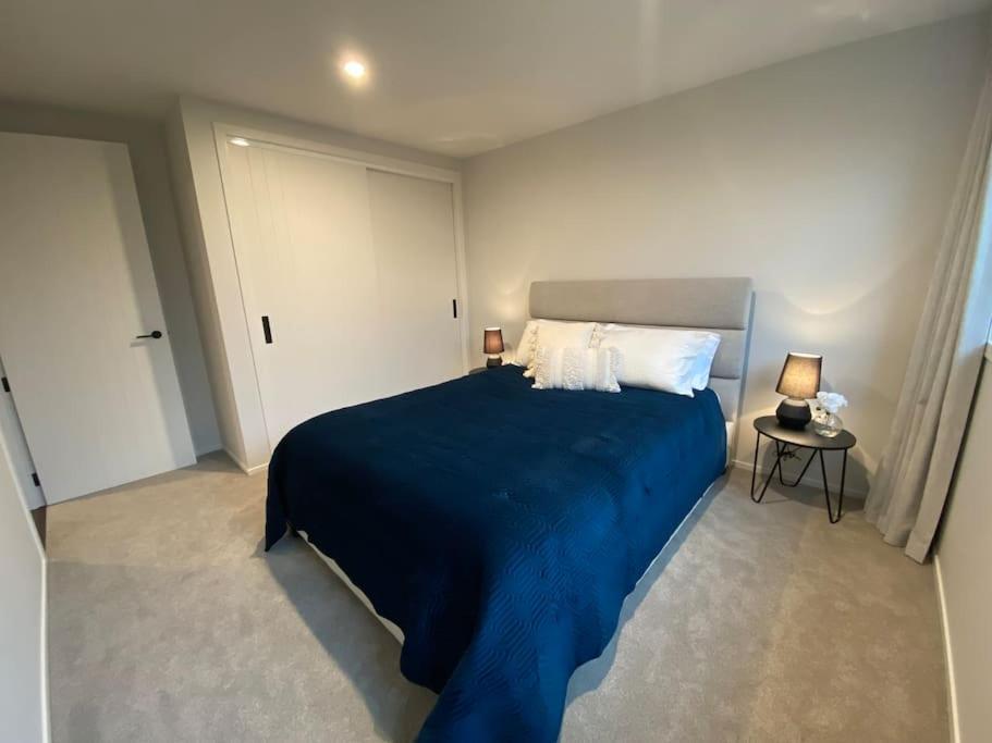 Luxury Escape In Cbd - Walking Distance To Town Villa ตาอูรังกา ภายนอก รูปภาพ